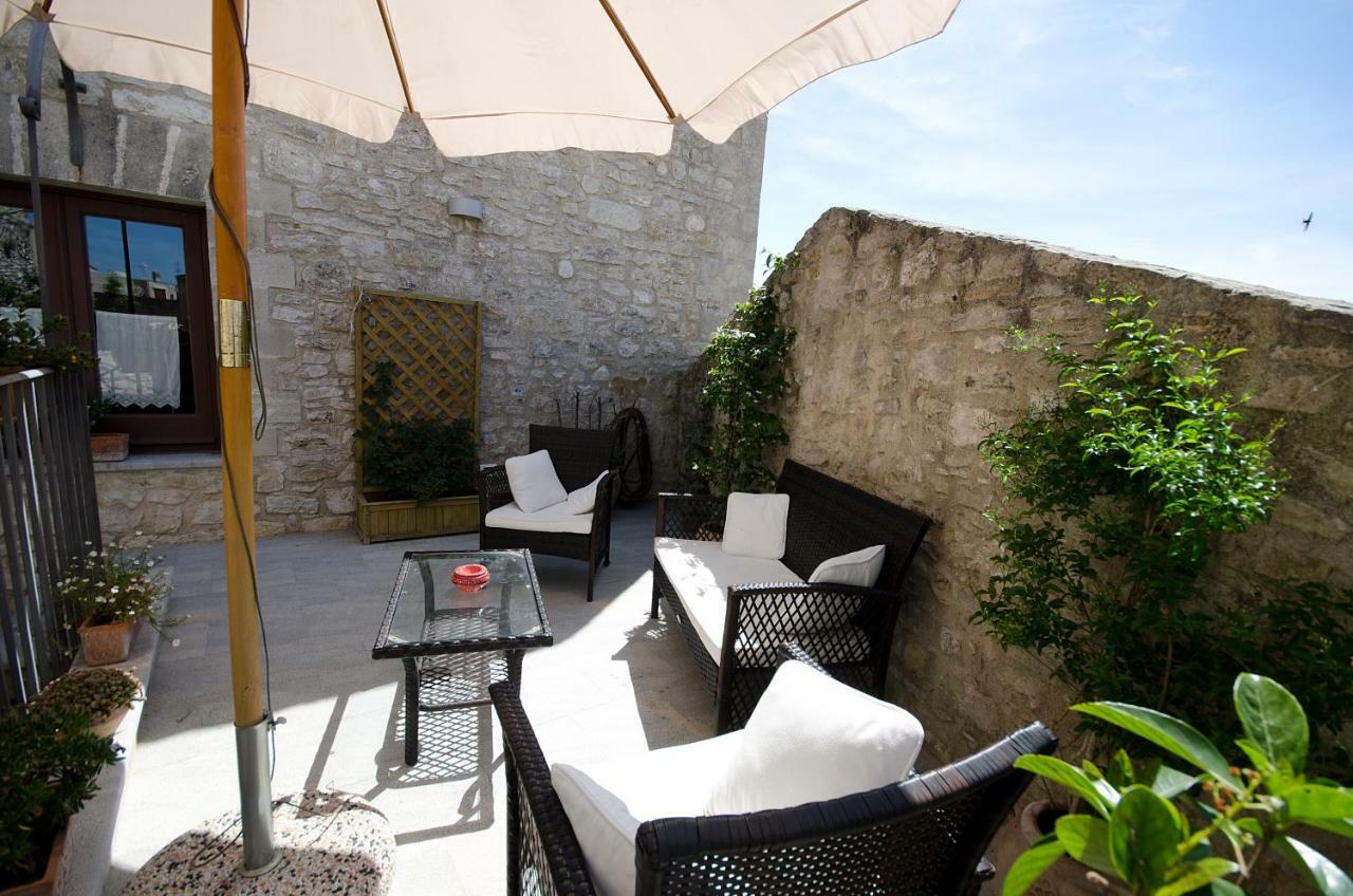Residence Erice Pietre Antiche Eksteriør billede