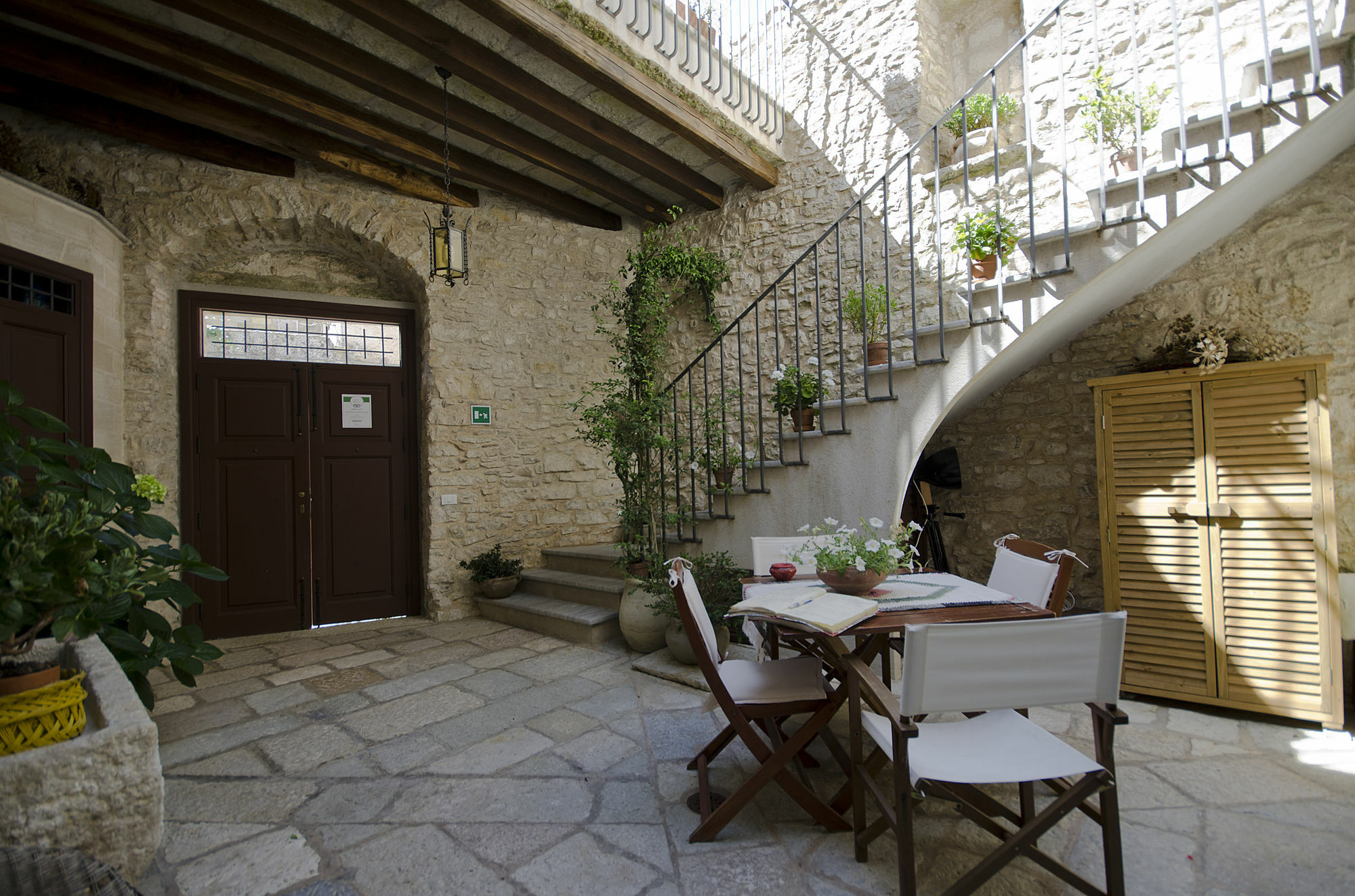 Residence Erice Pietre Antiche Eksteriør billede